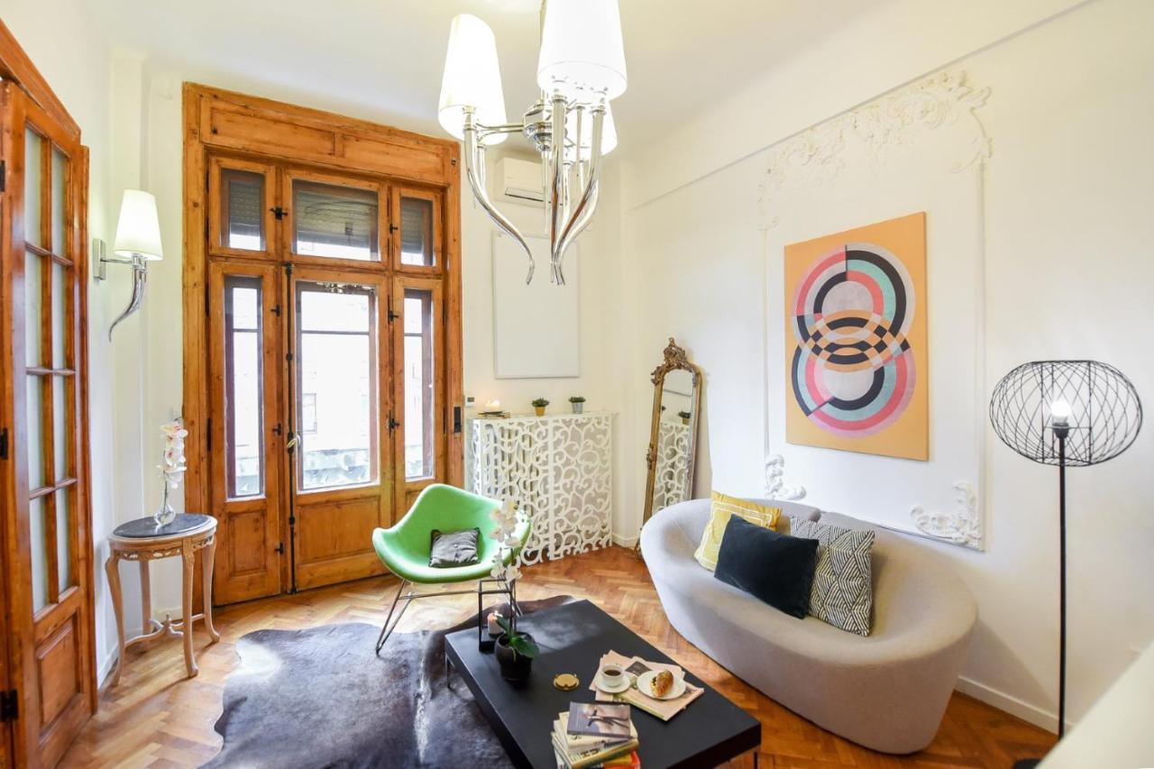 Appartamento Love.Travel.Explore ♥️Apt W/ Balcony In Old Town Bucarest Esterno foto